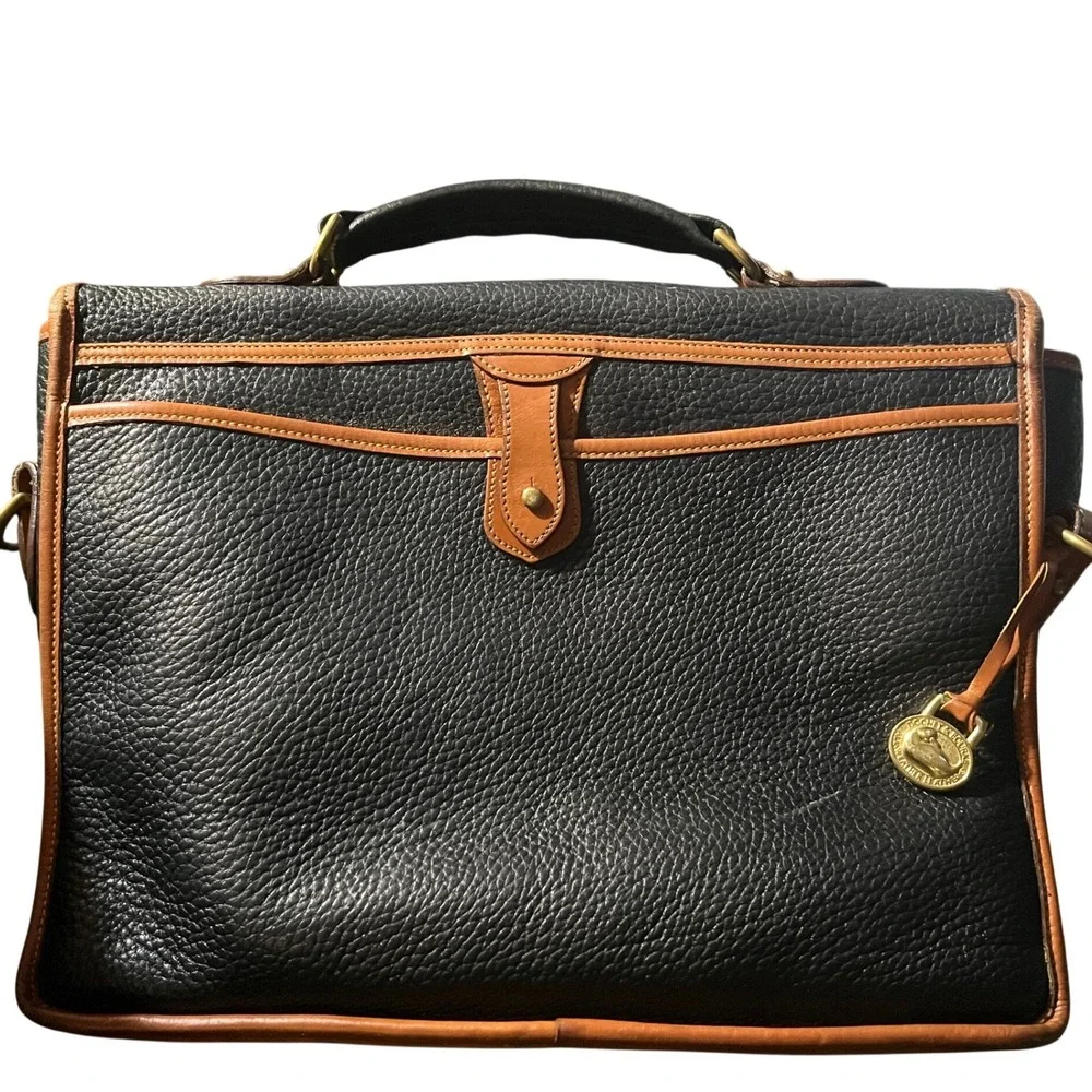 Vintage Dooney & Bourke  All Weather Black Tan‎ Pebbled Lg Carrier Messenger